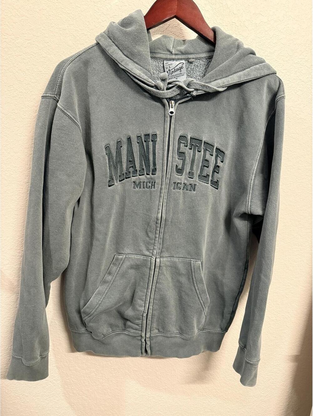 Manistee Michigan Full Zip Hoodie Vintage Collection Faded Blue Gray Size Small